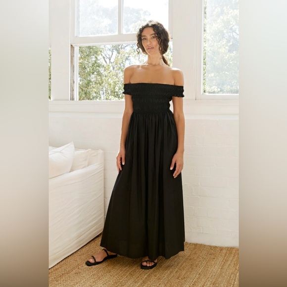 Shirred Off The Shoulder Dress Matteau - from Goop - Picture 7 of 10